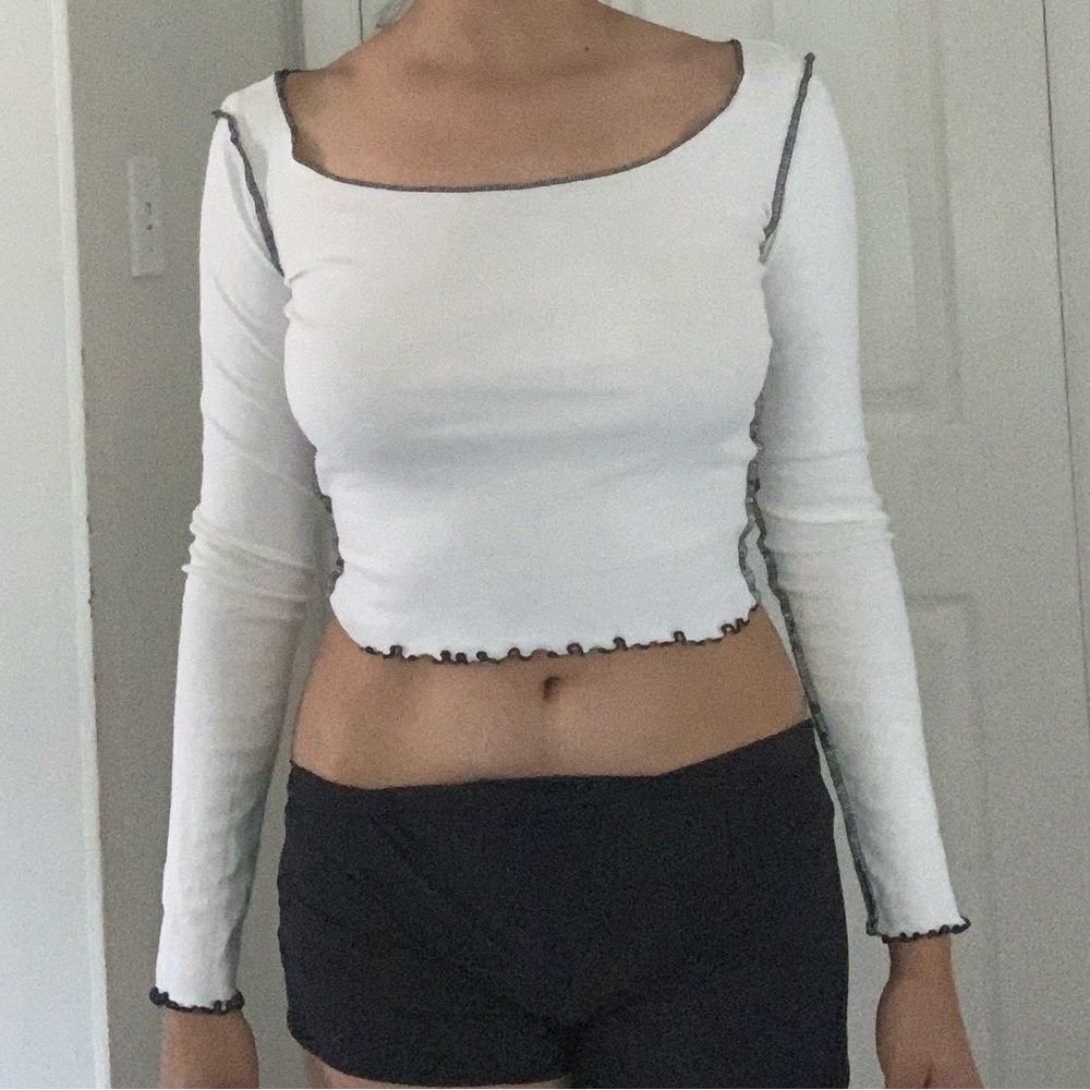White Long Sleeved Crop Top